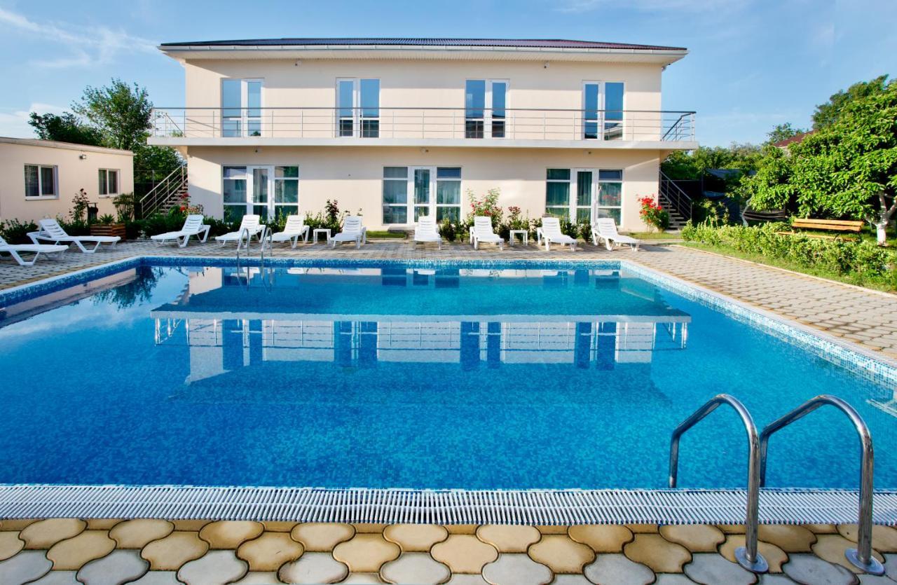Family Resort Bambora Gudauta Esterno foto